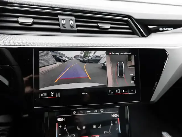 Audi SQ8 e-tron