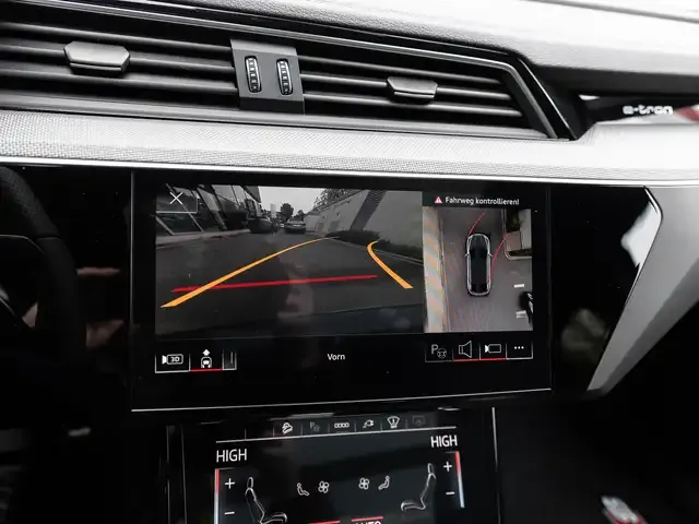 Audi SQ8 e-tron
