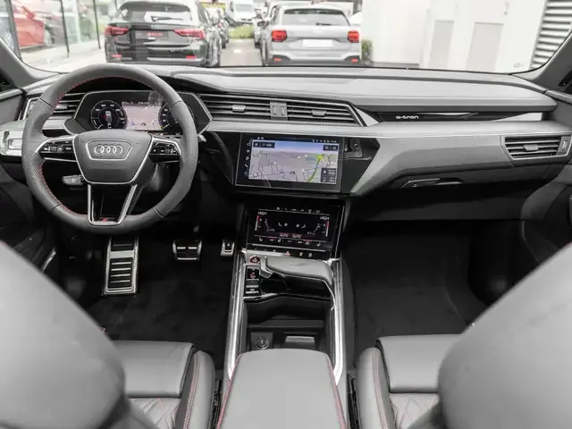 Audi SQ8 e-tron
