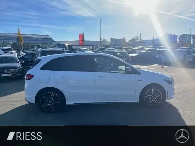 Mercedes-Benz B 250