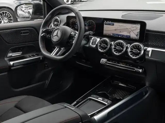 Mercedes-Benz GLB 200