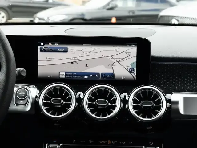 Mercedes-Benz GLB 200