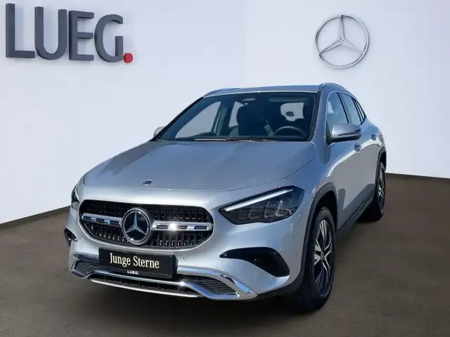 Mercedes-Benz GLA 180