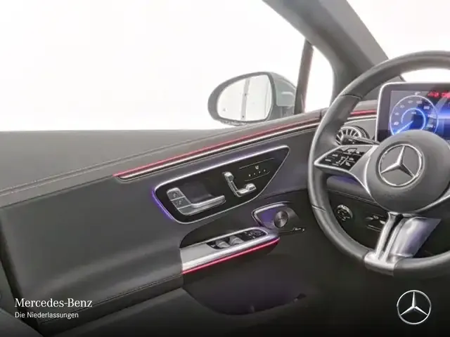 Mercedes-Benz EQE 300
