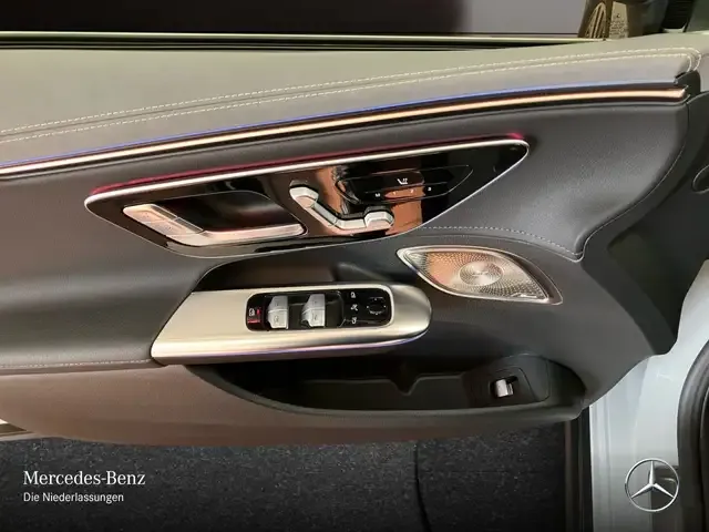 Mercedes-Benz EQE 300