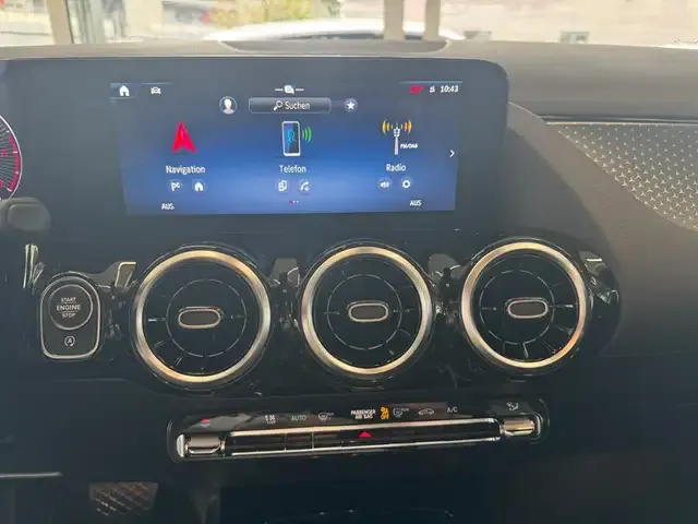 Mercedes-Benz GLA 180