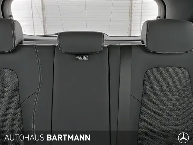 Mercedes-Benz GLA 220