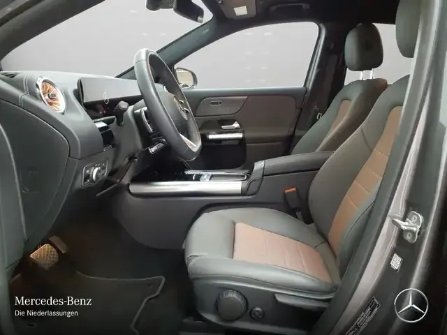 Mercedes-Benz EQA 300