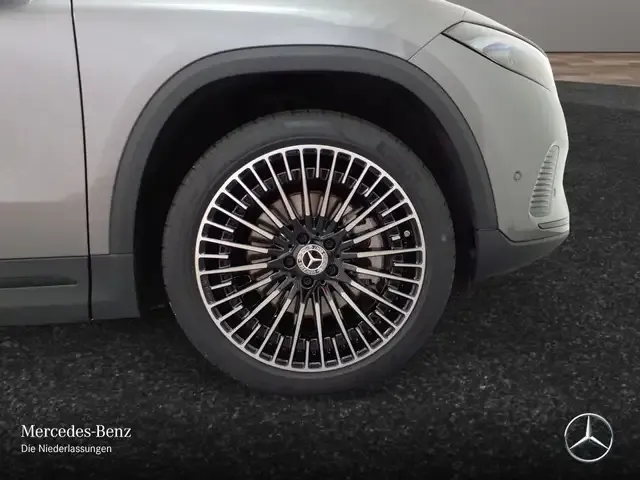 Mercedes-Benz EQA 300