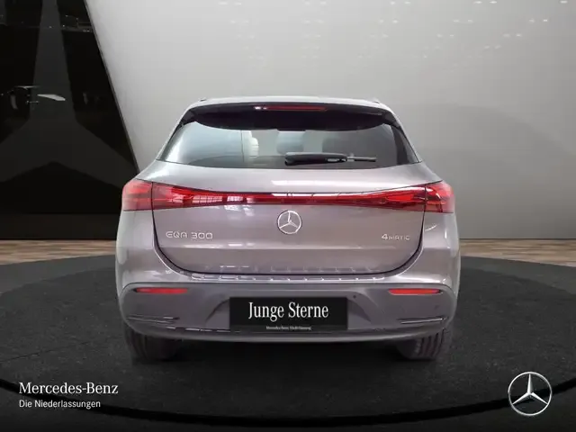 Mercedes-Benz EQA 300