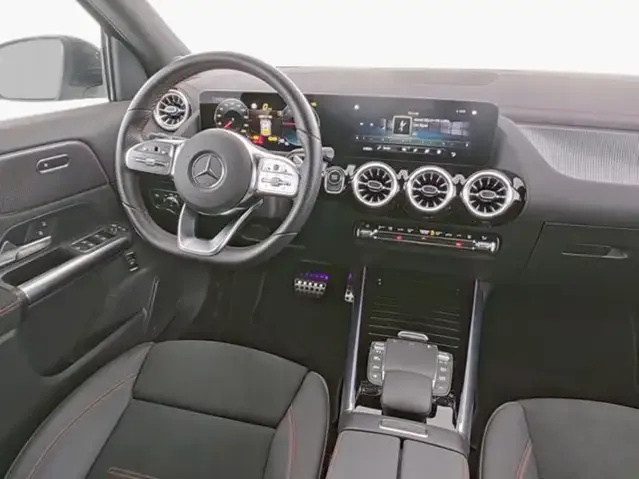 Mercedes-Benz EQA 300