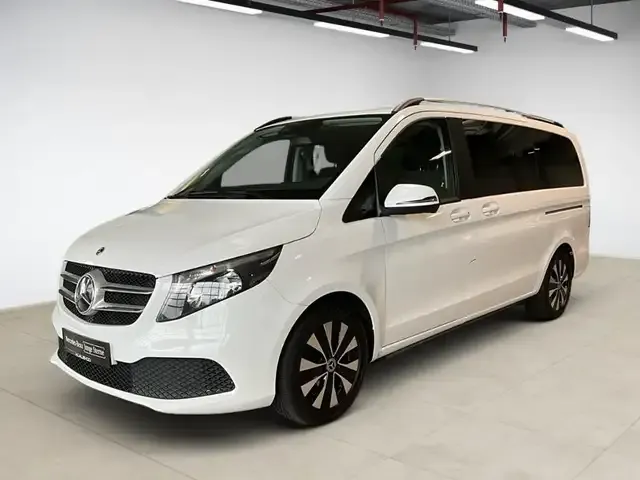 Mercedes-Benz V 220