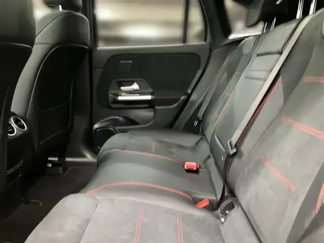Mercedes-Benz EQA 300