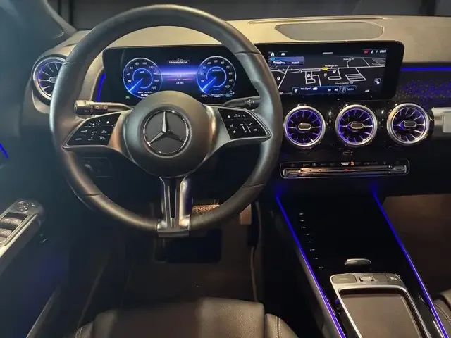 Mercedes-Benz EQB 300