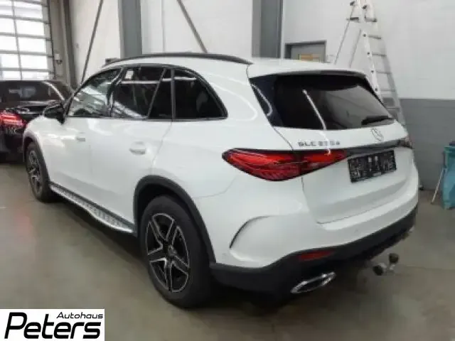 Mercedes-Benz GLC 220