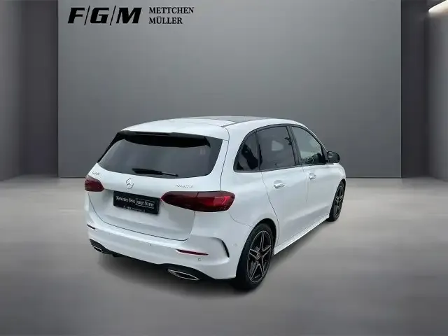Mercedes-Benz B 220