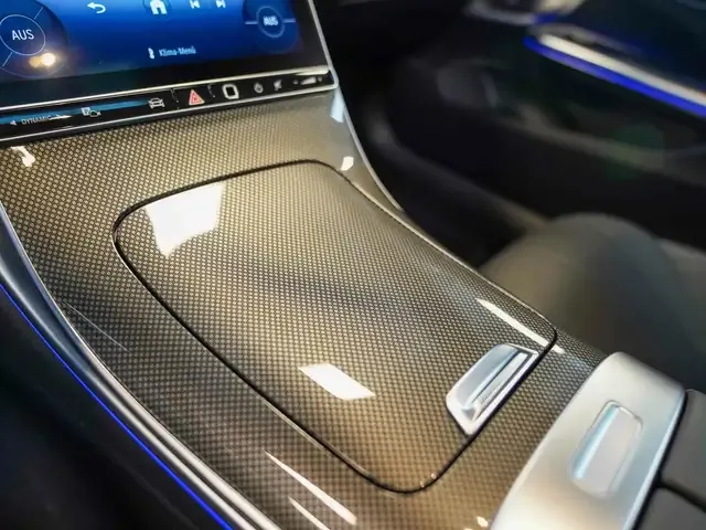 Mercedes-Benz CLE 200