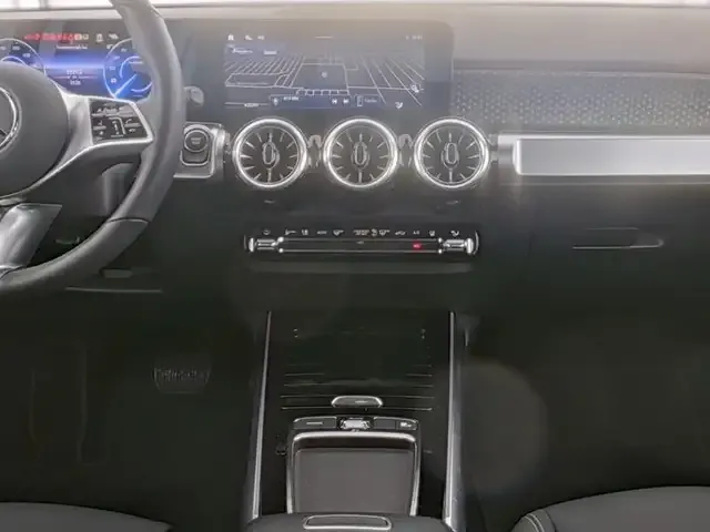 Mercedes-Benz EQB 300