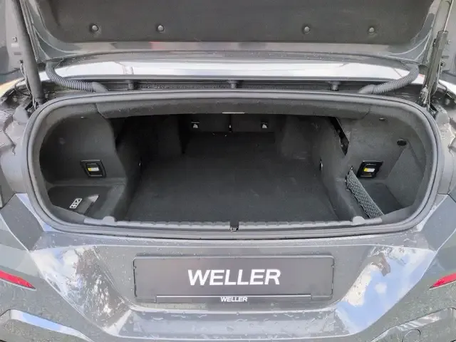 BMW 840