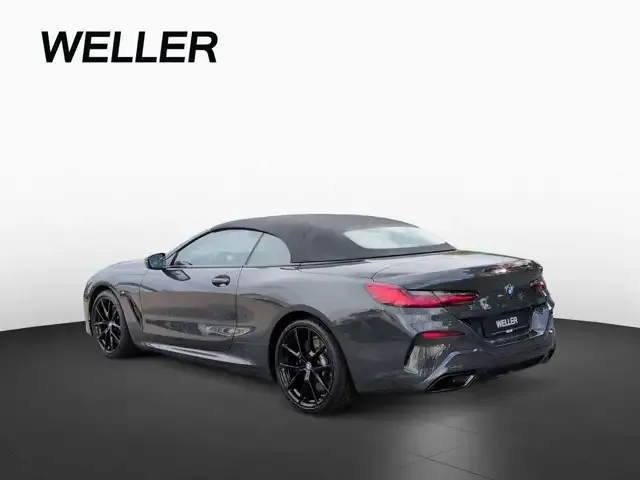 BMW 840