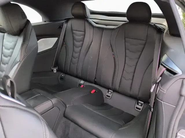 BMW 840