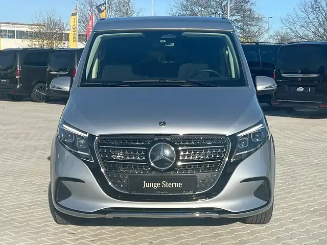Mercedes-Benz V 250