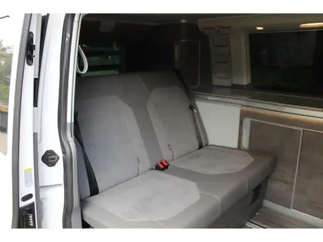 Volkswagen T6.1 California