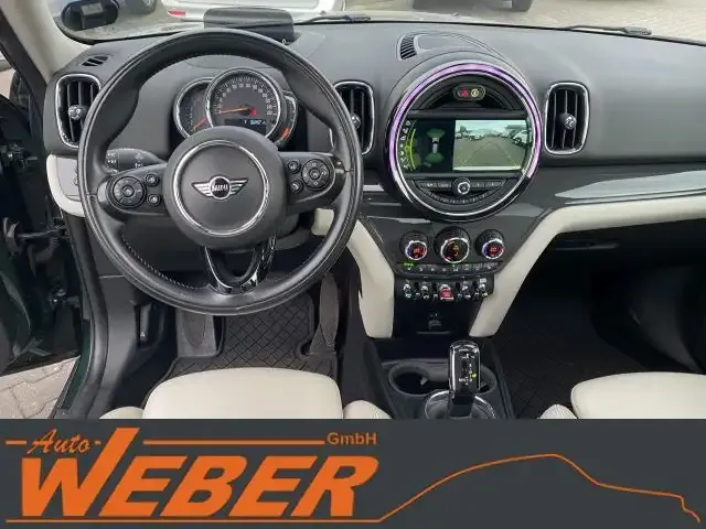 MINI One Countryman