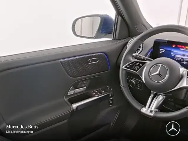 Mercedes-Benz EQB 300