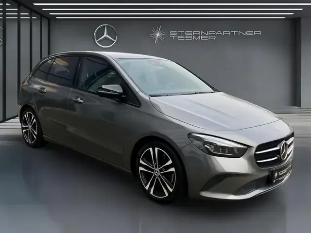 Mercedes-Benz B 250