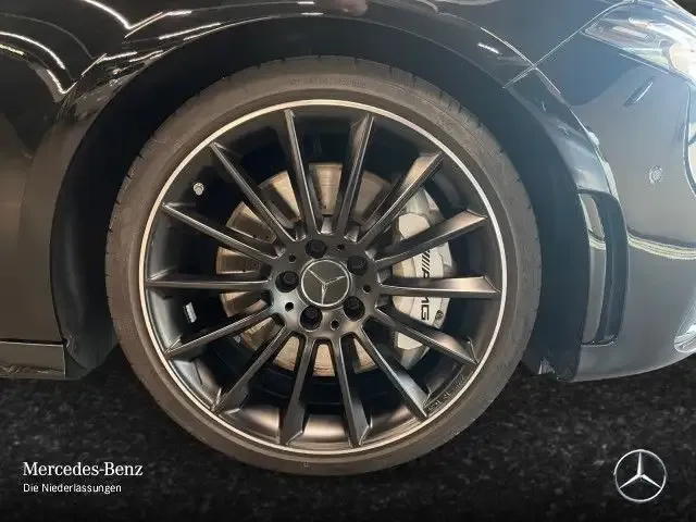 Mercedes-Benz A 35 AMG