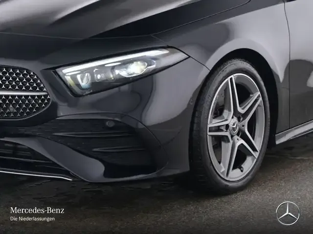Mercedes-Benz A 220