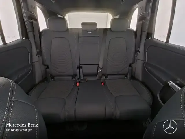 Mercedes-Benz EQB 300