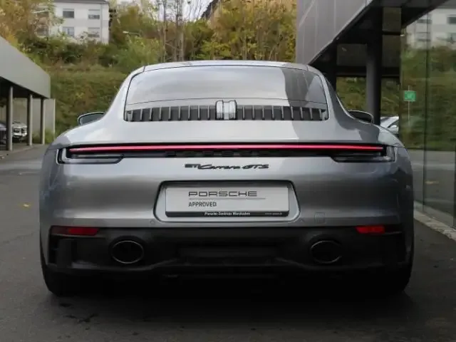 Porsche 992