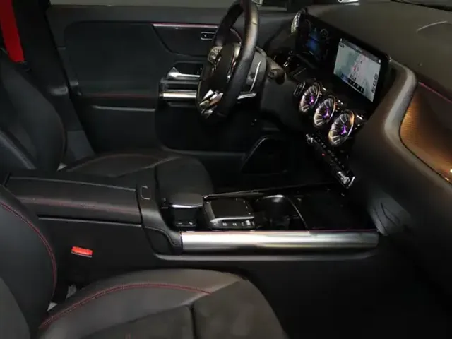 Mercedes-Benz GLA 45 AMG