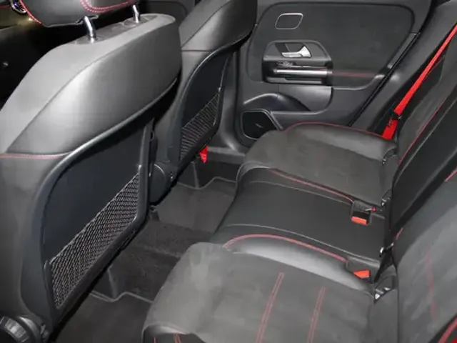 Mercedes-Benz GLA 45 AMG
