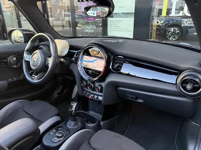 MINI John Cooper Works Cabrio