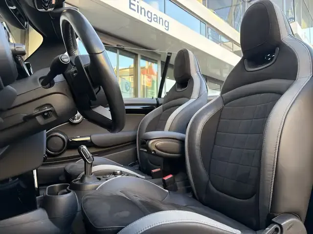 MINI John Cooper Works Cabrio