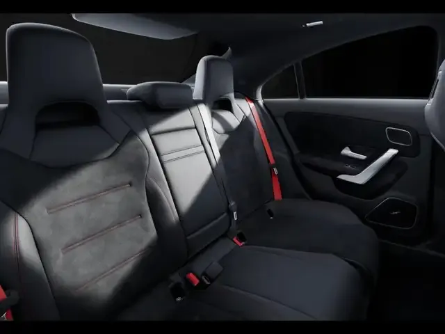 Mercedes-Benz CLA 45 AMG
