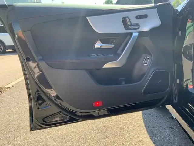 Mercedes-Benz CLA 45 AMG