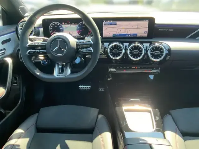 Mercedes-Benz CLA 45 AMG
