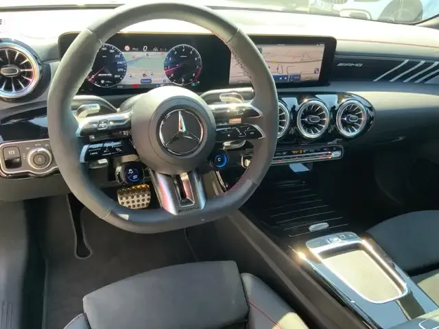 Mercedes-Benz CLA 45 AMG