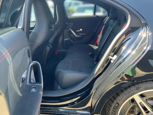 Mercedes-Benz CLA 45 AMG