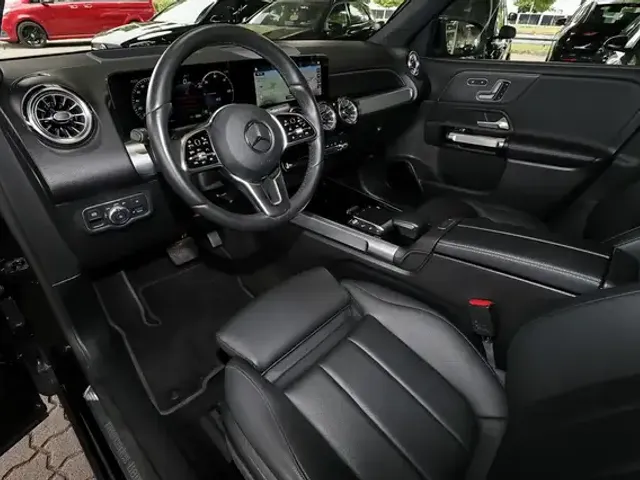 Mercedes-Benz EQB 350