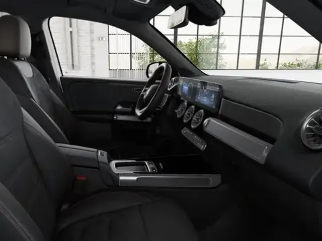 Mercedes-Benz GLB 200