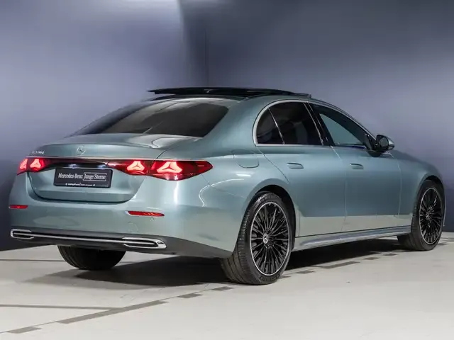 Mercedes-Benz E 220
