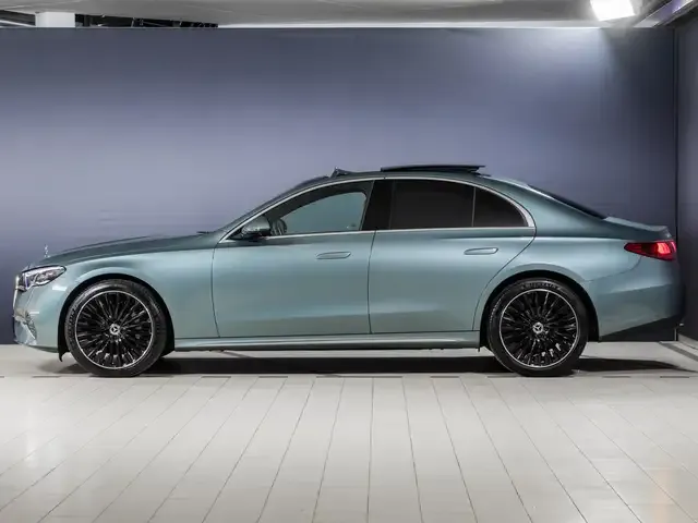 Mercedes-Benz E 220