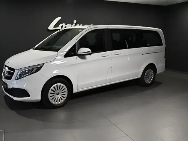Mercedes-Benz V 220