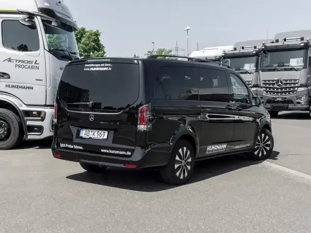 Mercedes-Benz V 250