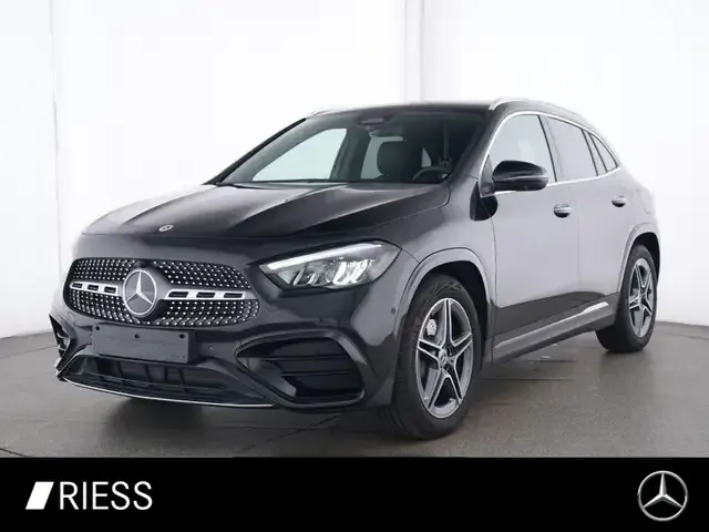 Mercedes-Benz GLA 220